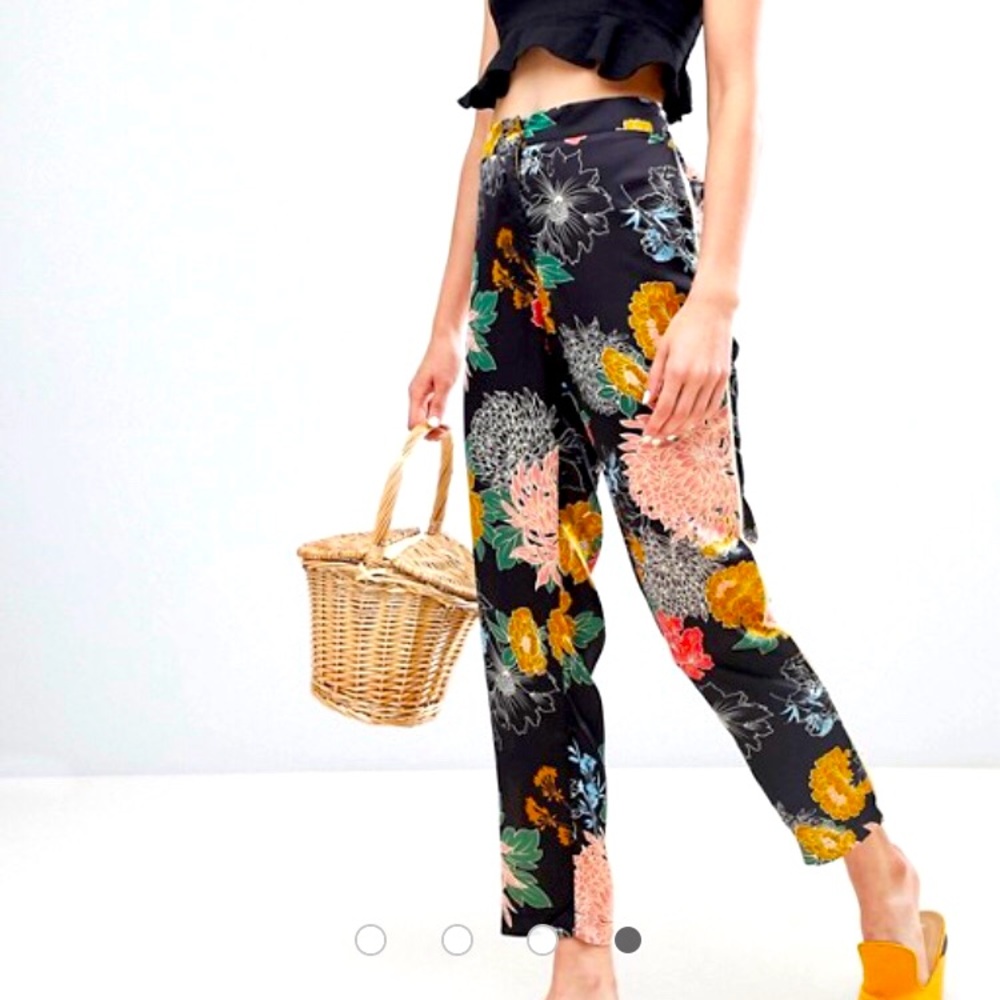 Brave Soul Satin Floral Pants ( size medium)